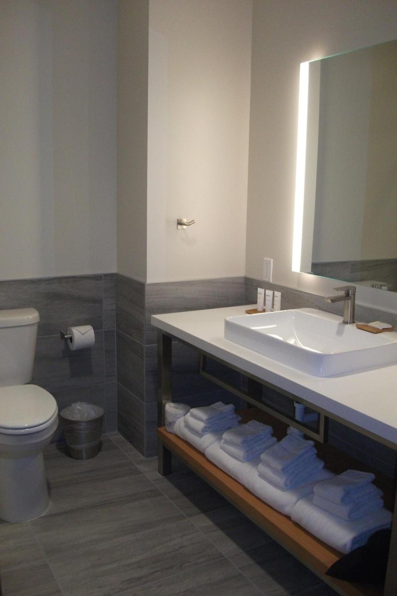 Radisson Hotel Pendleton Airport Extérieur photo