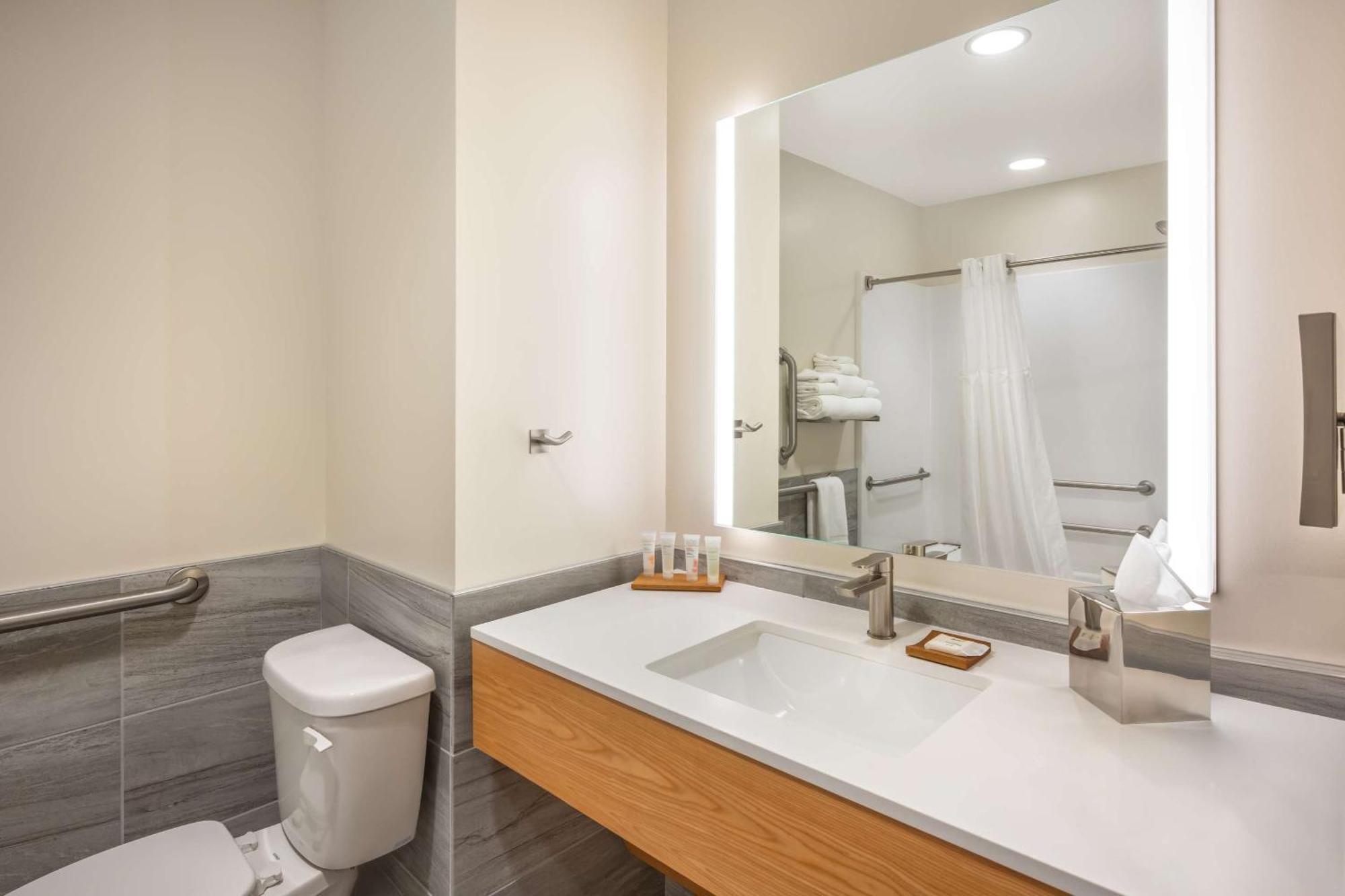 Radisson Hotel Pendleton Airport Extérieur photo