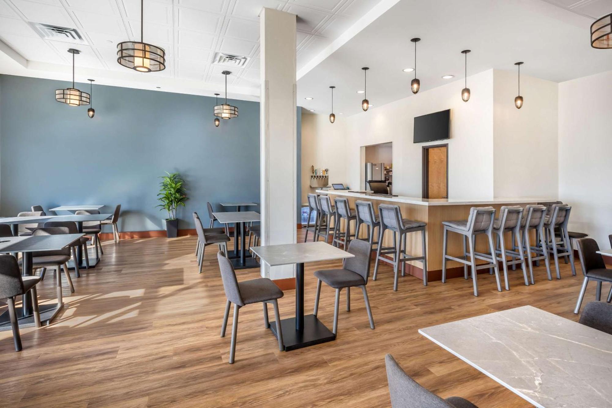 Radisson Hotel Pendleton Airport Extérieur photo